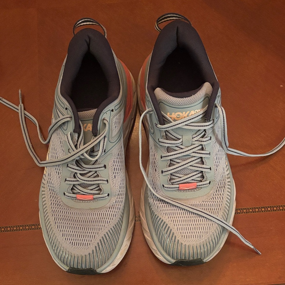 Hoka Women's Bondi 7